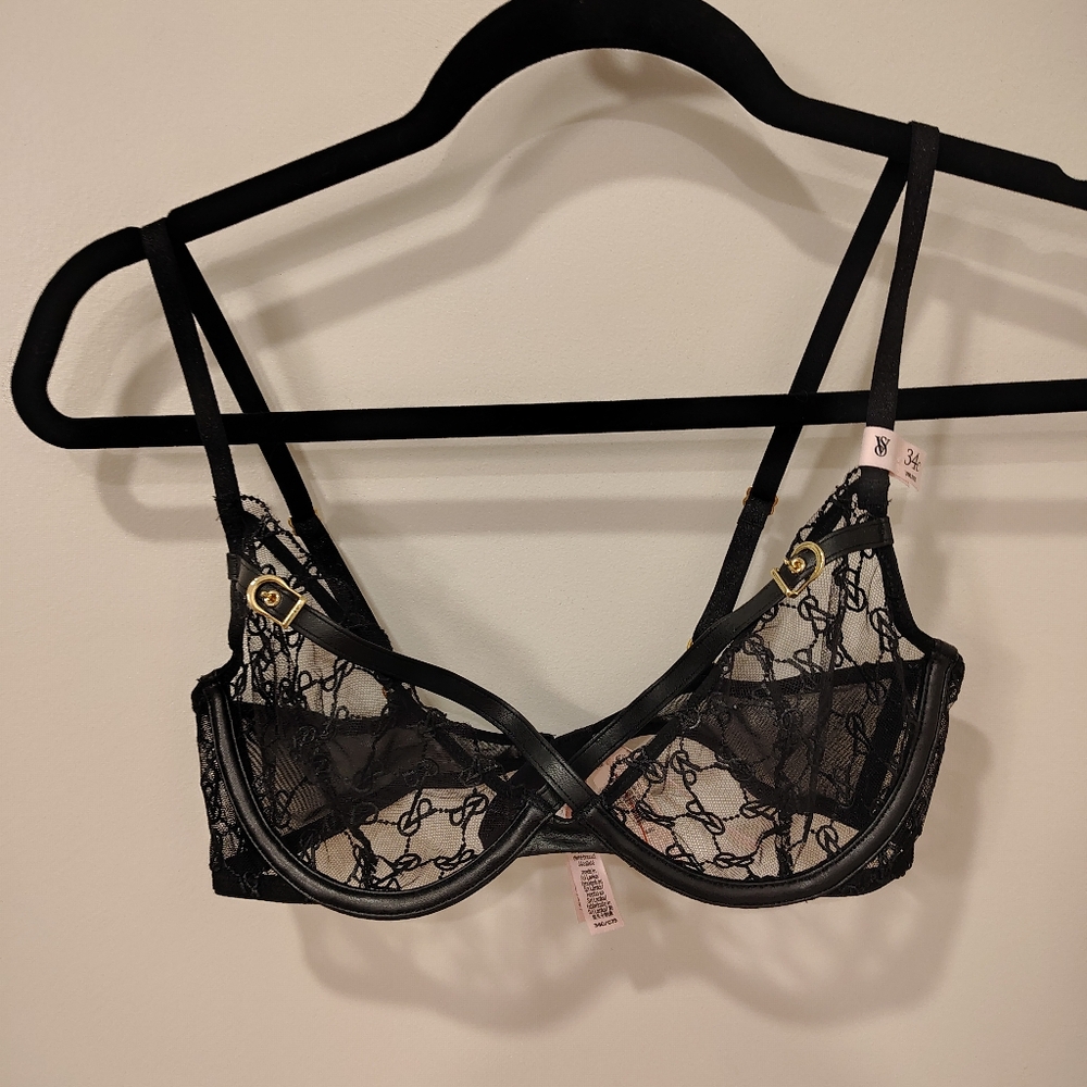 Victoria's Secret Lace With Buckle Overlay Bra